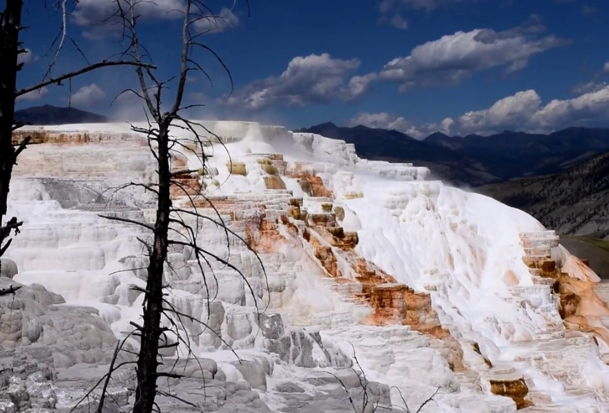 Yellowstone hot springs