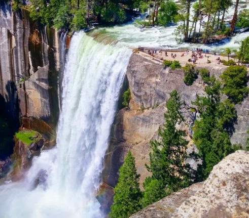 vernal falls yosemite